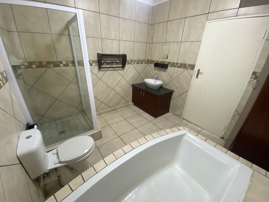 3 Bedroom Property for Sale in Waterval East North West